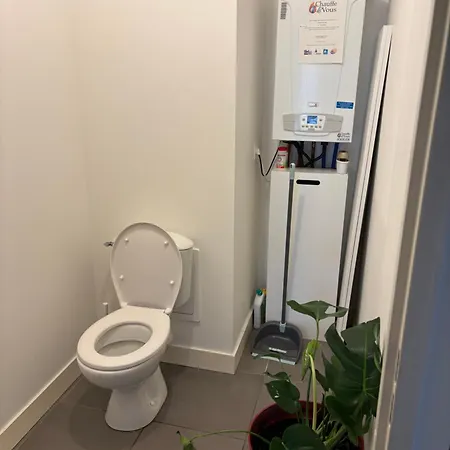 Apartment Standing Design A *